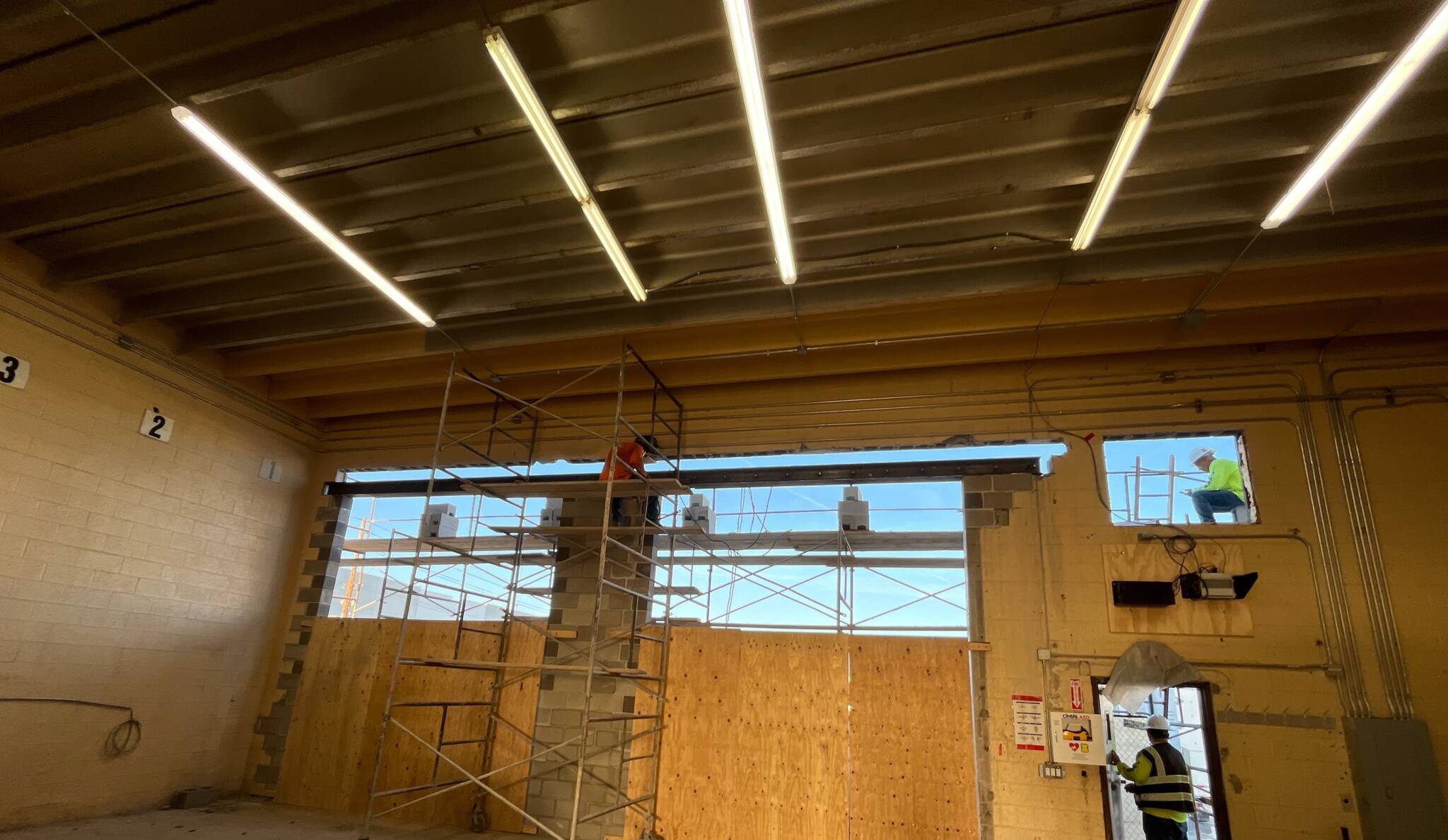 Clean Harbors MX Building Door Replacement and Structural Upgrades Clean Harbors MX Building Door Replacement and Structural Upgrades