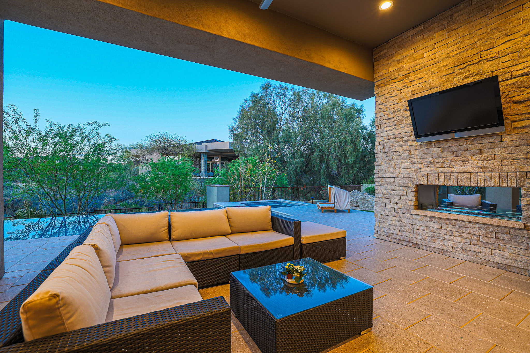 Use This Pic 73 Covered Patio